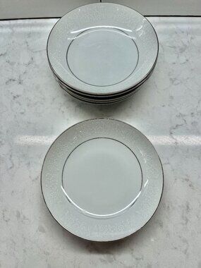 (6) Crown Victoria Fine China, LOVELACE Fruit/Dessert Bowls